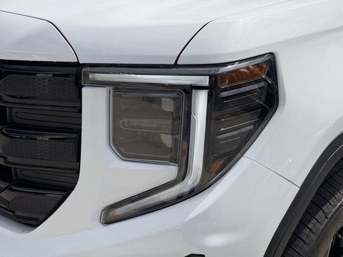 New 2026 GMC Sierra 1500 Elevation AWD/4WD image 10