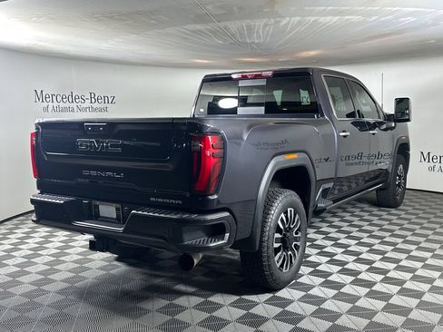 Used 2025 GMC Sierra 2500 Denali Ultimate AWD/4WD image 7