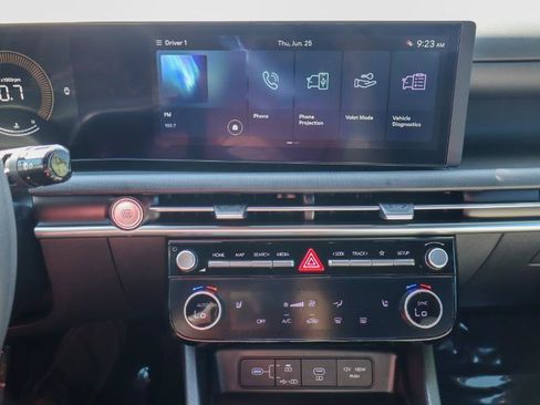 Used 2025 Hyundai Santa Cruz SEL FWD image 18