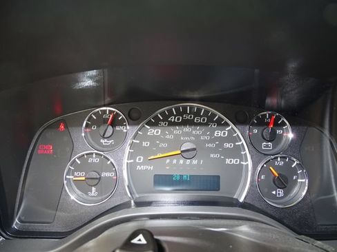 New 2026 Chevrolet Express 2500 w/ Driver Convenience Package RWD image 15