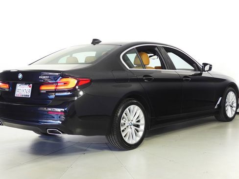 Certified 2023 BMW 530i w/ Convenience Package image 7