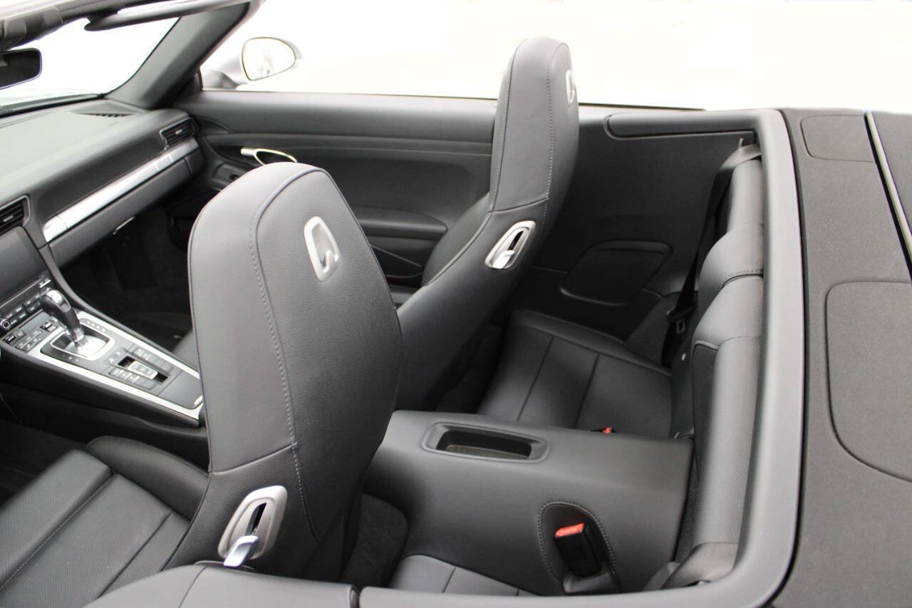 Used 2017 Porsche 911 Carrera image 49
