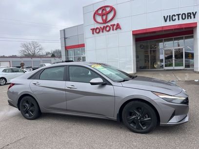Used 2023 Hyundai Elantra SEL