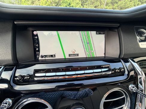 Used 2019 Rolls-Royce Cullinan AWD/4WD image 25