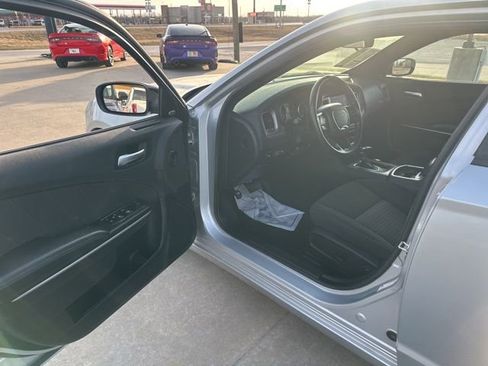 Used 2023 Dodge Charger SXT image 15
