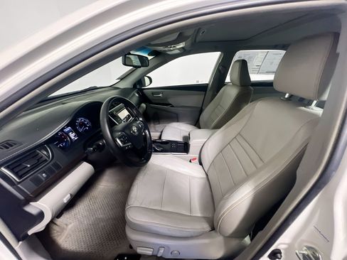 Used 2015 Toyota Camry XLE FWD image 14