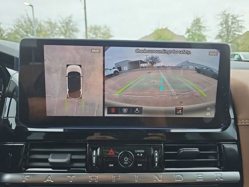 New 2026 Nissan Pathfinder Platinum image 9