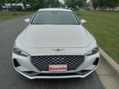 Used 2021 Genesis G70 2.0T image 5