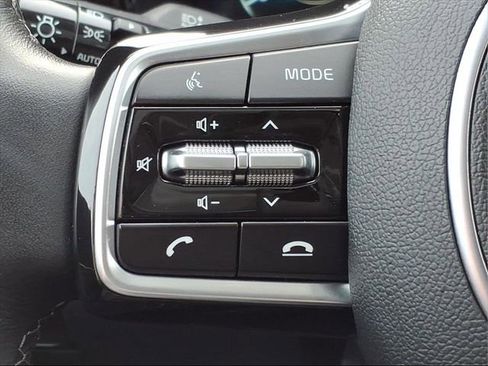 Used 2023 Kia Sorento SX image 25