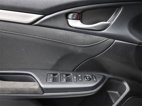Used 2019 Honda Civic EX image 26