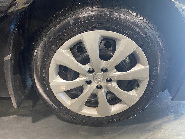 Used 2026 Toyota Corolla LE FWD image 12