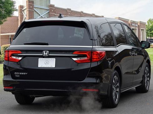 Used 2024 Honda Odyssey EX-L image 6