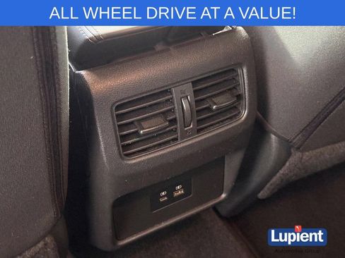 Used 2023 Nissan Rogue SV AWD/4WD image 22