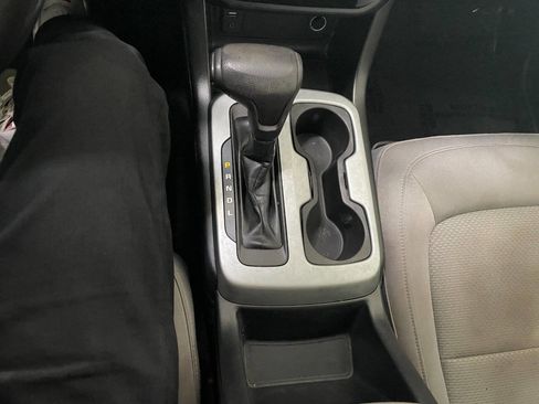 Used 2017 Chevrolet Colorado LT w/ LT Convenience Package image 37