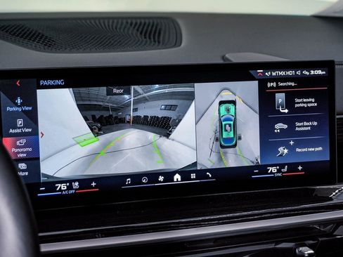 Used 2025 BMW X6 M60i image 23