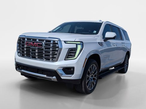 New 2026 GMC Yukon XL Denali w/ Denali Reserve Package AWD/4WD image 5