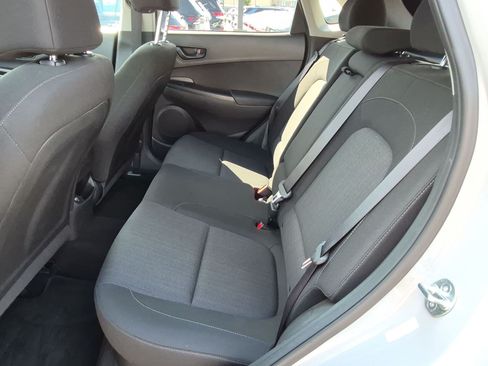 Used 2023 Hyundai Kona SEL AWD/4WD image 28
