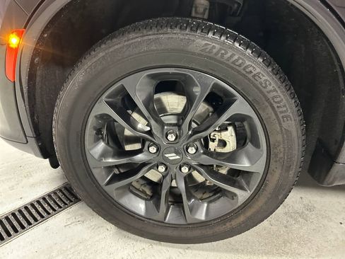 Used 2024 Dodge Durango SXT w/ SXT Blacktop Group image 9