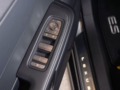 New 2026 Lexus ES 350e FWD image 31