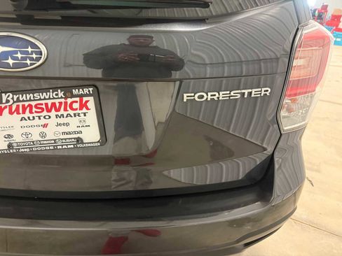 Used 2018 Subaru Forester 2.5i Premium AWD/4WD image 18