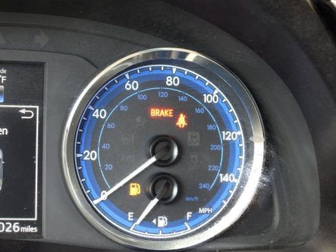 Used 2017 Toyota Corolla SE 50th Anniversary image 64