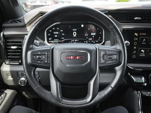 Used 2023 GMC Sierra 1500 AT4 w/ AT4 Preferred Package AWD/4WD image 17