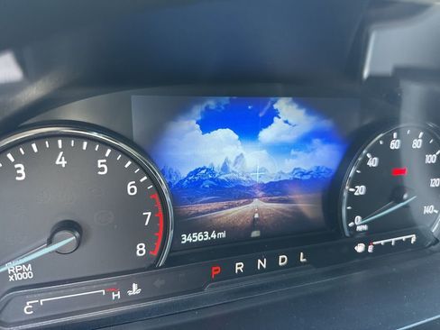 Used 2023 Ford Explorer XLT image 5