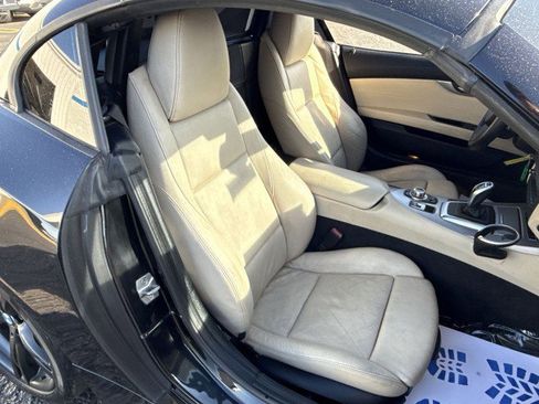 Used 2013 BMW Z4 sDrive35i image 22