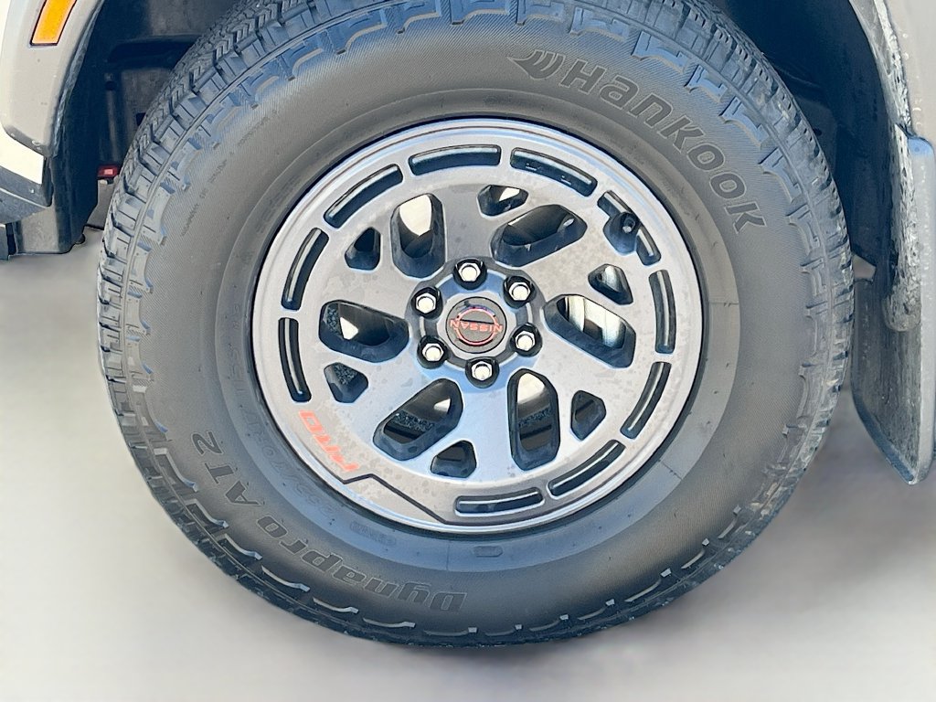 Used 2025 Nissan Frontier PRO-4X AWD/4WD image 28