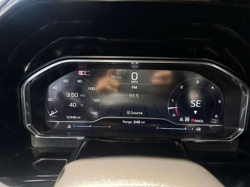 Used 2025 GMC Sierra 1500 SLT image 18