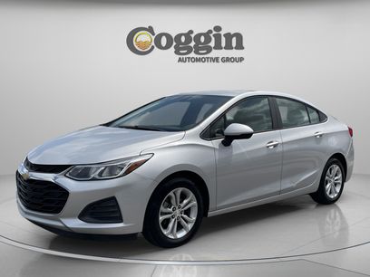 Used 2019 Chevrolet Cruze LS w/ LS Convenience Package