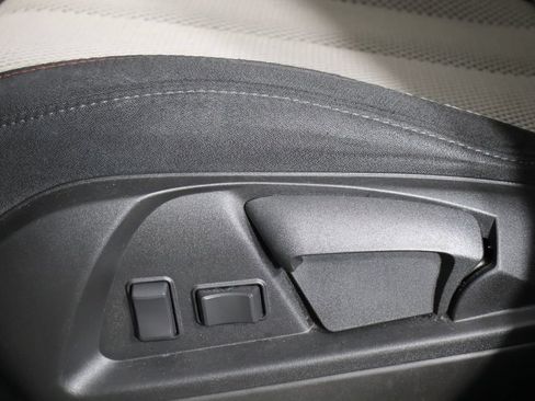 Used 2017 GMC Terrain SLE FWD image 16