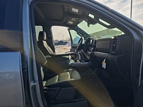 Used 2026 Chevrolet Silverado 2500 LT w/ Trail Boss Package image 13