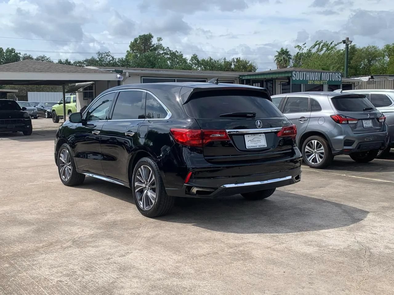 Used 2019 Acura MDX w/ Technology Package FWD image 5