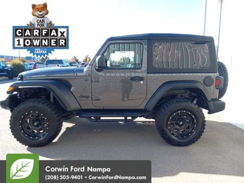 Used 2022 Jeep Wrangler Sport image 6