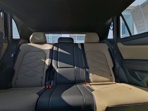 Used 2026 Volkswagen Atlas Cross Sport SE FWD image 26
