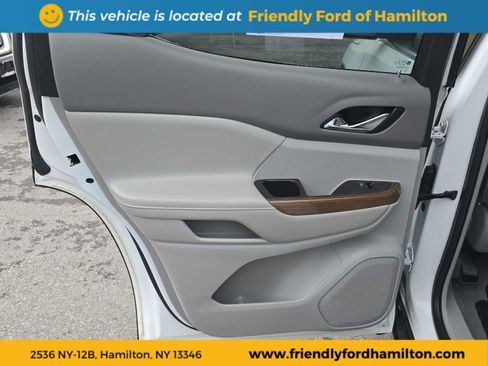 Used 2019 GMC Acadia SLE image 22