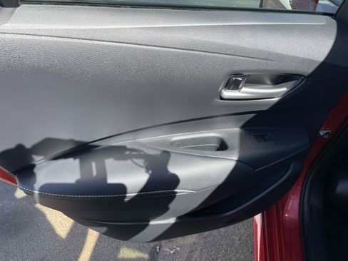 Used 2021 Toyota Corolla XLE image 16