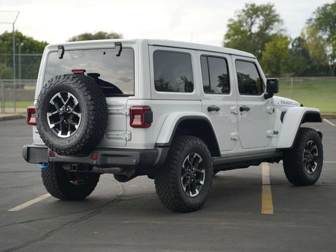 Used 2024 Jeep Wrangler Unlimited Rubicon 4xe AWD/4WD image 5