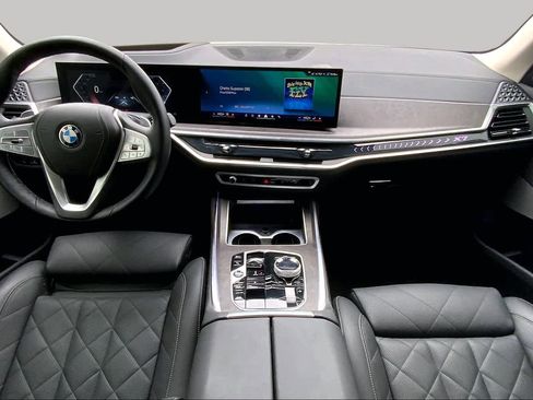 Used 2024 BMW X7 xDrive40i w/ Executive Package AWD/4WD image 14