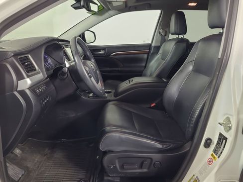 Used 2015 Toyota Highlander Limited Platinum AWD/4WD image 20
