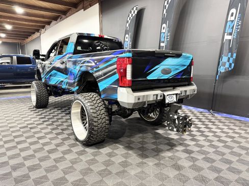 Used 2018 Ford F350 Lariat w/ Lariat Ultimate Package image 5