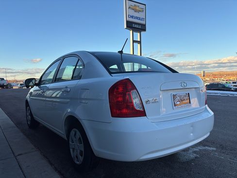 Used 2011 Hyundai Accent GLS image 8