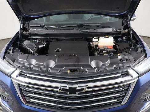 Used 2023 Chevrolet Traverse LT FWD image 21