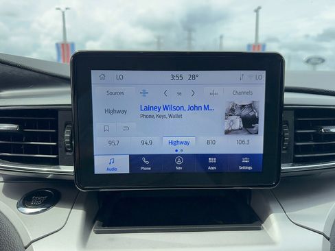Certified 2024 Ford Explorer XLT w/ Equipment Group 202A RWD image 19