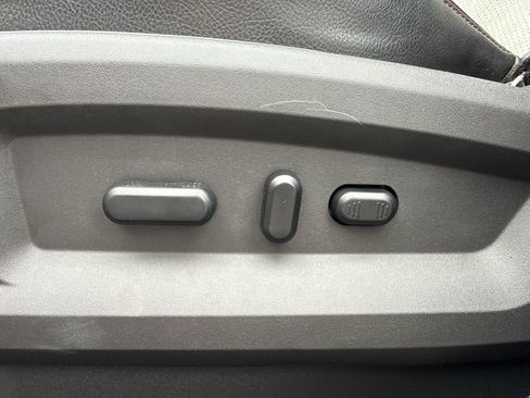 Used 2013 Ford Edge SEL FWD image 12