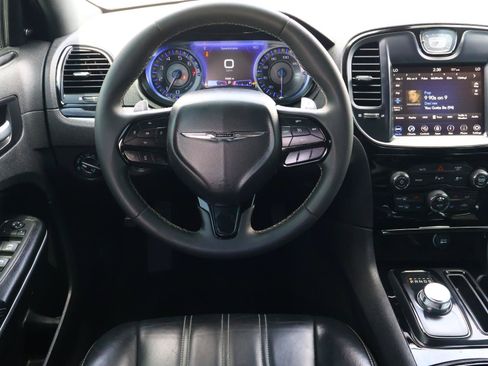 Used 2023 Chrysler 300 S RWD image 9