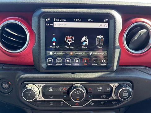 Used 2021 Jeep Wrangler Unlimited Rubicon image 26