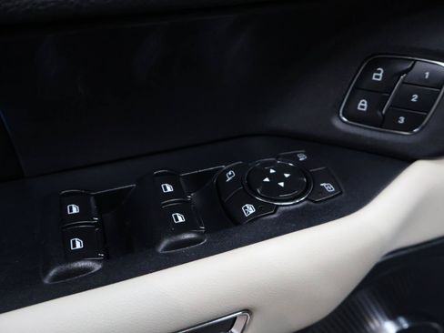 Used 2018 Ford Expedition Platinum AWD/4WD image 19