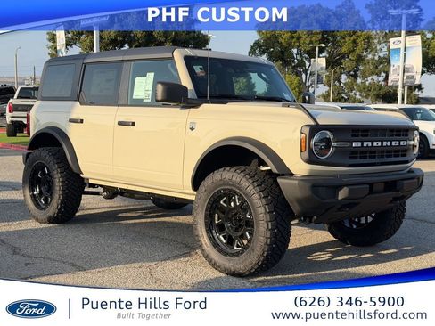 New 2026 Ford Bronco Big Bend AWD/4WD image 1